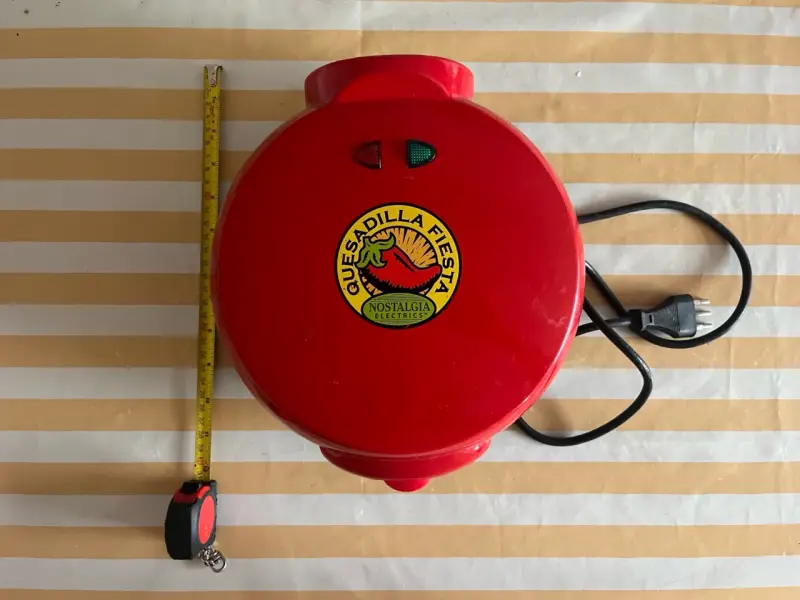Máquina para Quesadillas Nostalgia Electrics Roja - 5