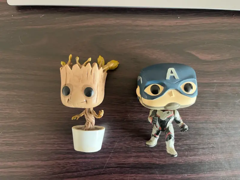 Figuras Funko Pop Groot y Capitán América - 1