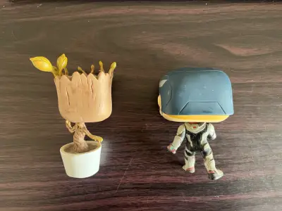 Figuras Funko Pop Groot y Capitán América - miniatura 2