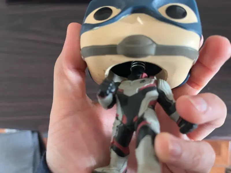 Figuras Funko Pop Groot y Capitán América - 4