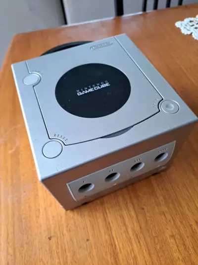 GameCube SOLO CONSOLA sin cables - miniatura 1