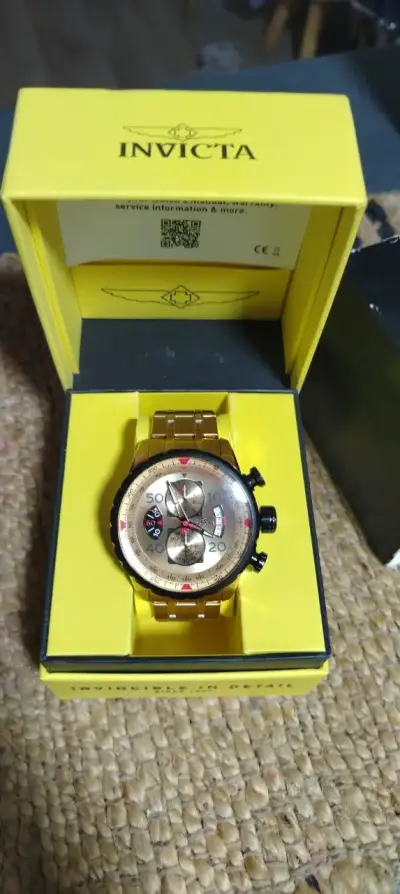 Reloj Invicta Aviator Chronograph dorado 48mm - miniatura 4