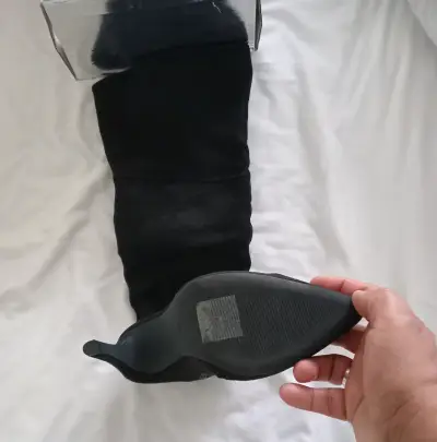 Botas altas negras de tacón alto - miniatura 3