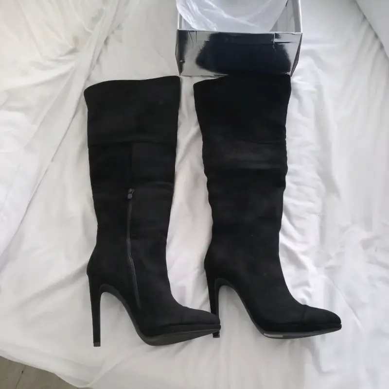 Botas altas negras de tacón alto - 4