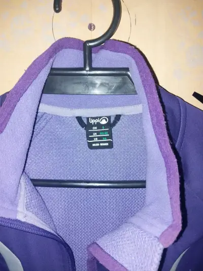 Chaqueta deportiva morada para mujer marca Lippi - miniatura 2