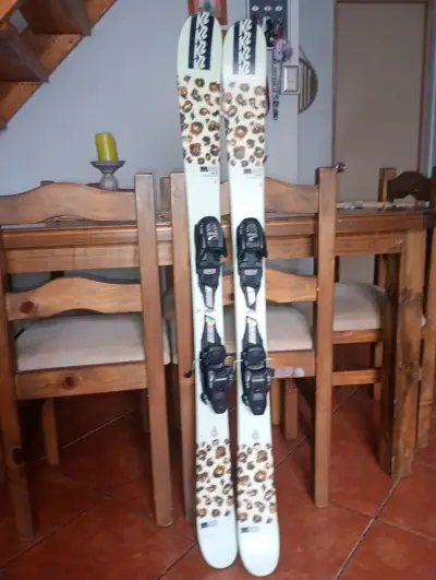Esquís juveniles K2 Missy con fijación integrada - miniatura 1