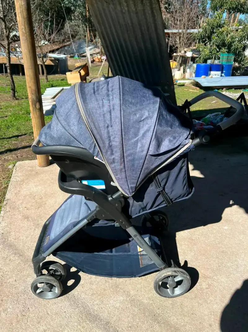 Coche de bebé azul con asiento ajustable - 5