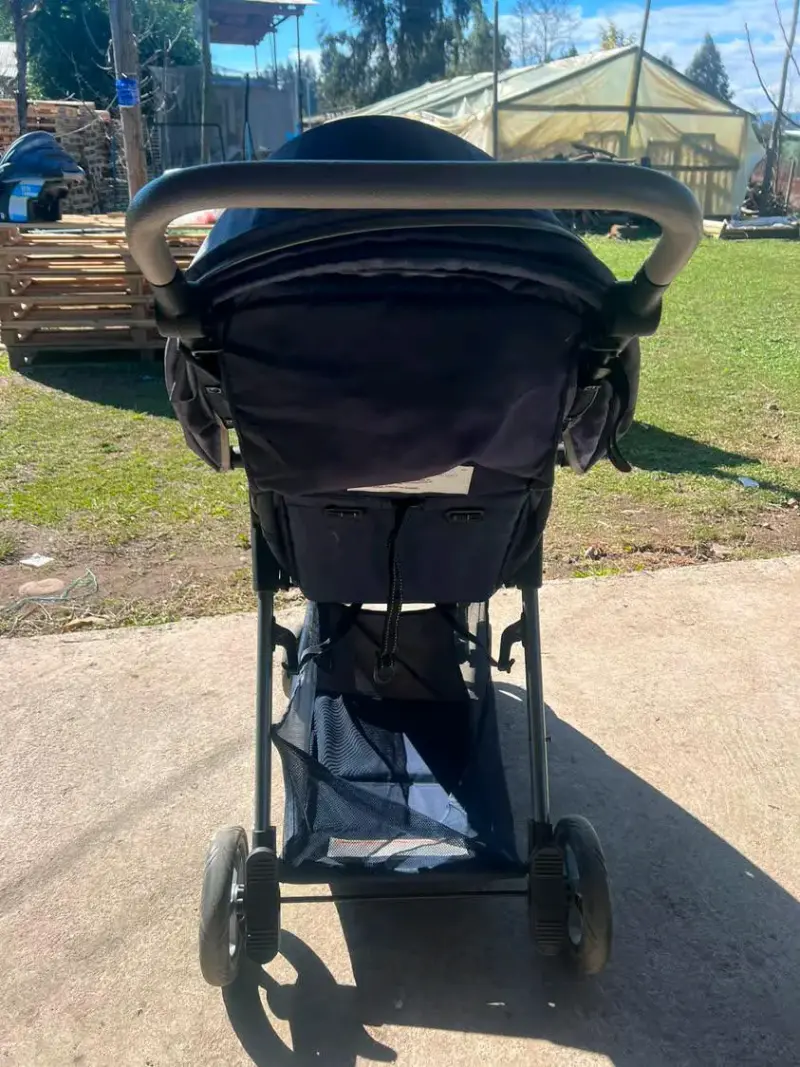 Coche de bebé azul con asiento ajustable - 6