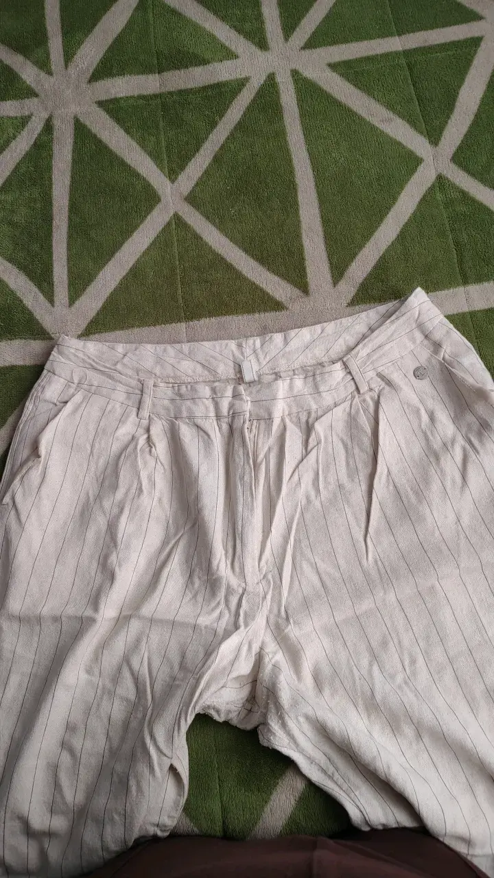Pantalones rayados blancos casuales - 2