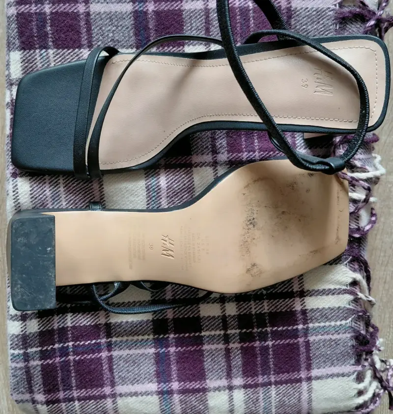 Sandalias de tacón negras H&M talla 39 - 1
