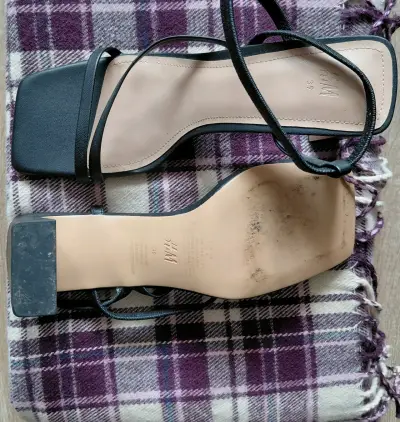 Sandalias de tacón negras H&M talla 39 - miniatura 1