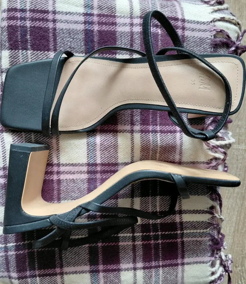 Sandalias de tacón negras H&M talla 39 - 2