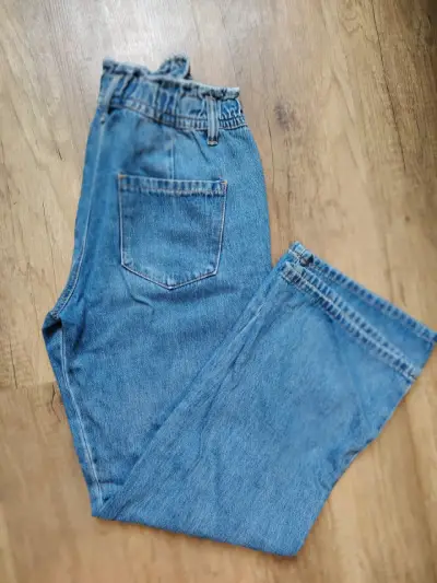 Jeans de mezclilla con roturas para mujer - miniatura 2