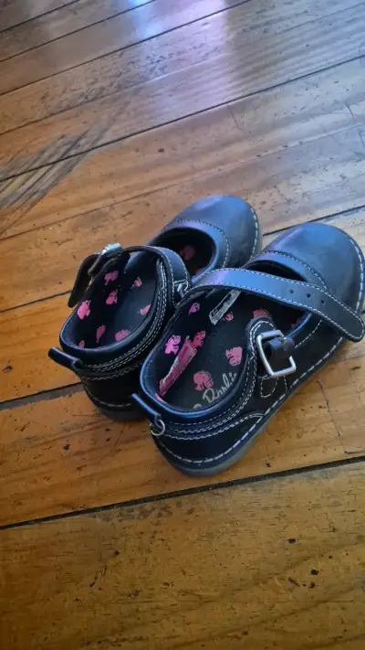 Zapatos de niña negros con hebilla - miniatura 2