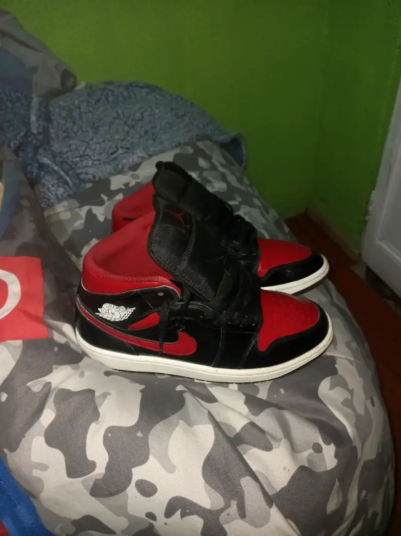 Zapatillas deportivas negras y rojas para hombre - 2