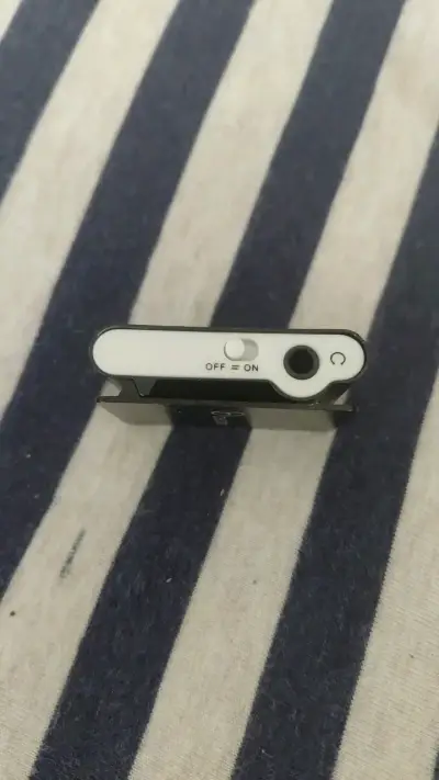Reproductor MP3 portátil con clip Bodees - miniatura 4
