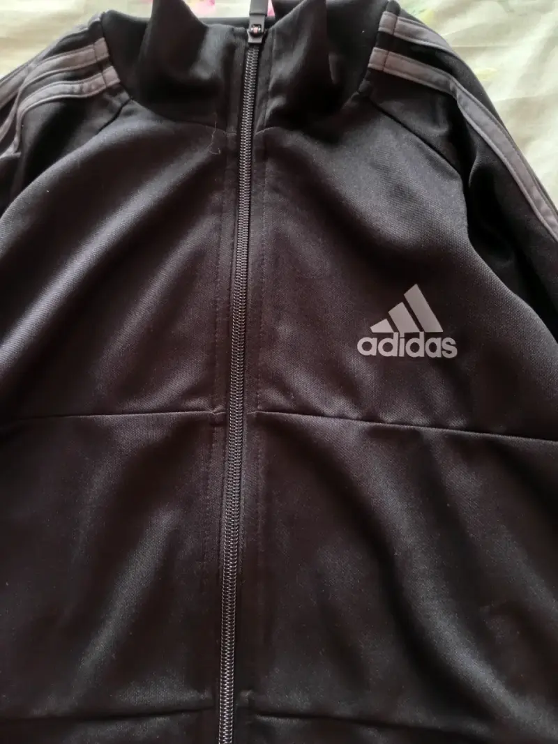 Chaqueta deportiva negra Adidas Primegreen - 1