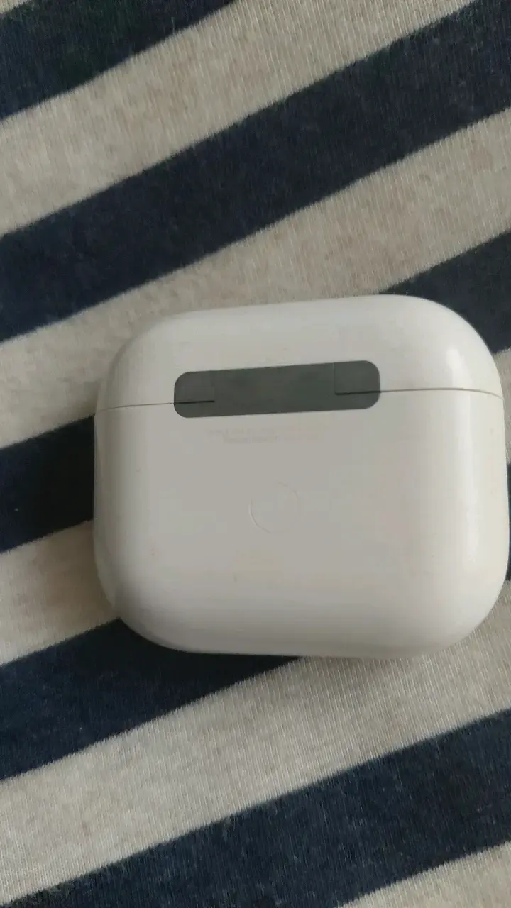Airpods 3 ORIGINALES con estuche de carga - 2