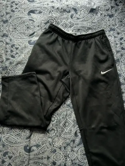 Pantalones deportivos Nike Therma-Fit negros - miniatura 1