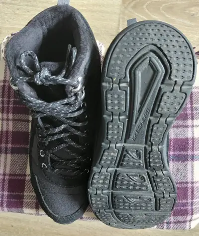 Botas de senderismo negras Skechers para hombre - miniatura 2