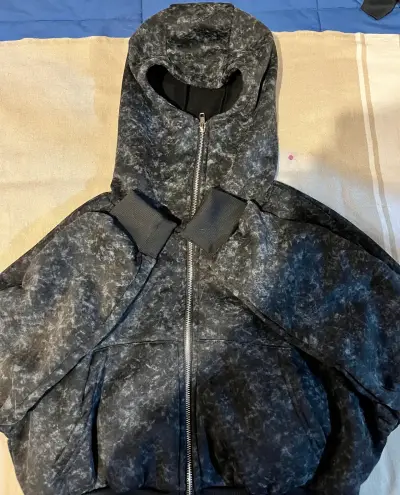 Polerón con capucha negro jaspeado unisex - miniatura 3