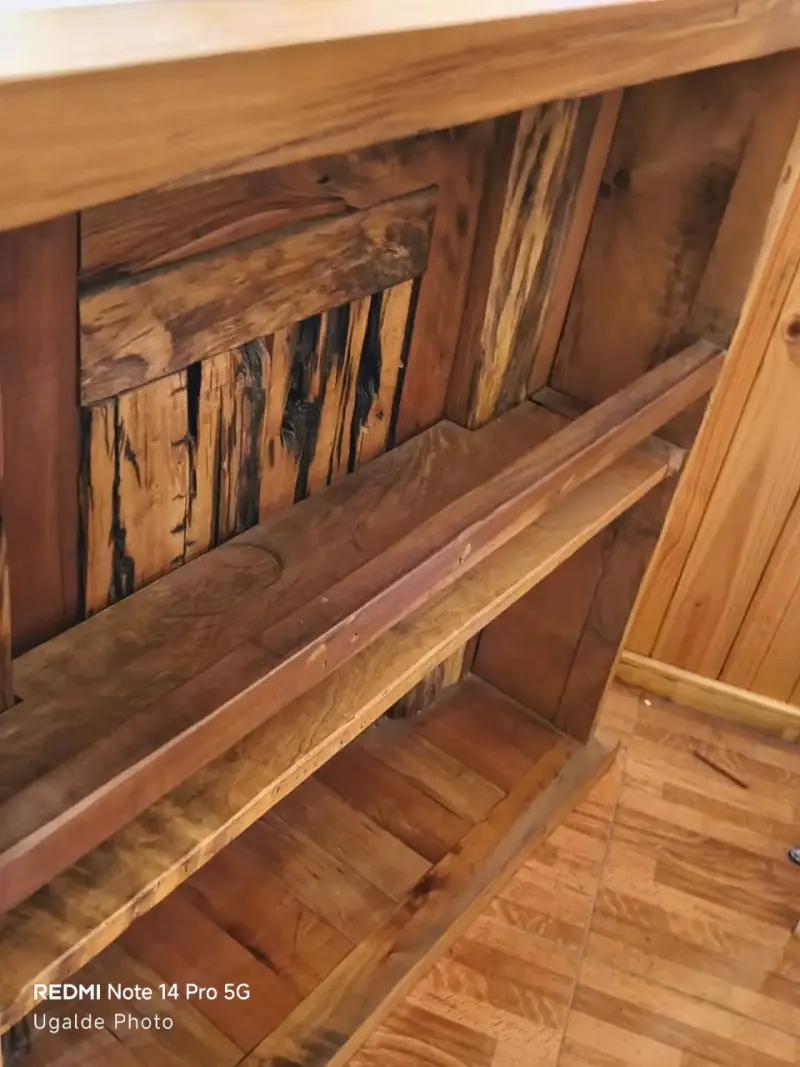 Mueble Bar Rústico de Madera Natural Hecho a Mano - 3