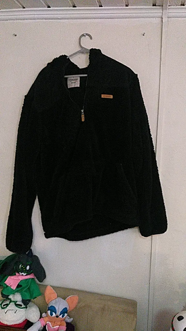 Chaqueta negra peluda talla M  fiorucci