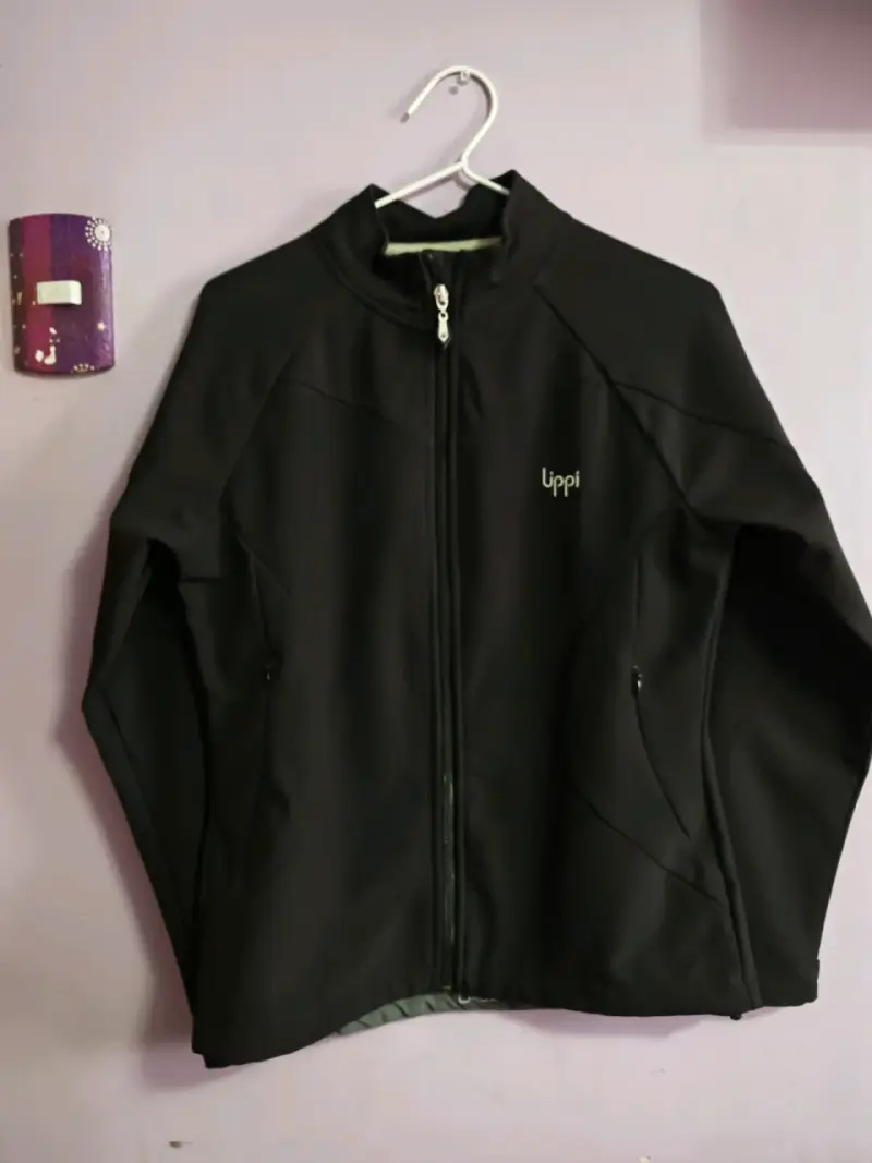 Chaqueta Softshell Negra para Mujer Lippi - 1
