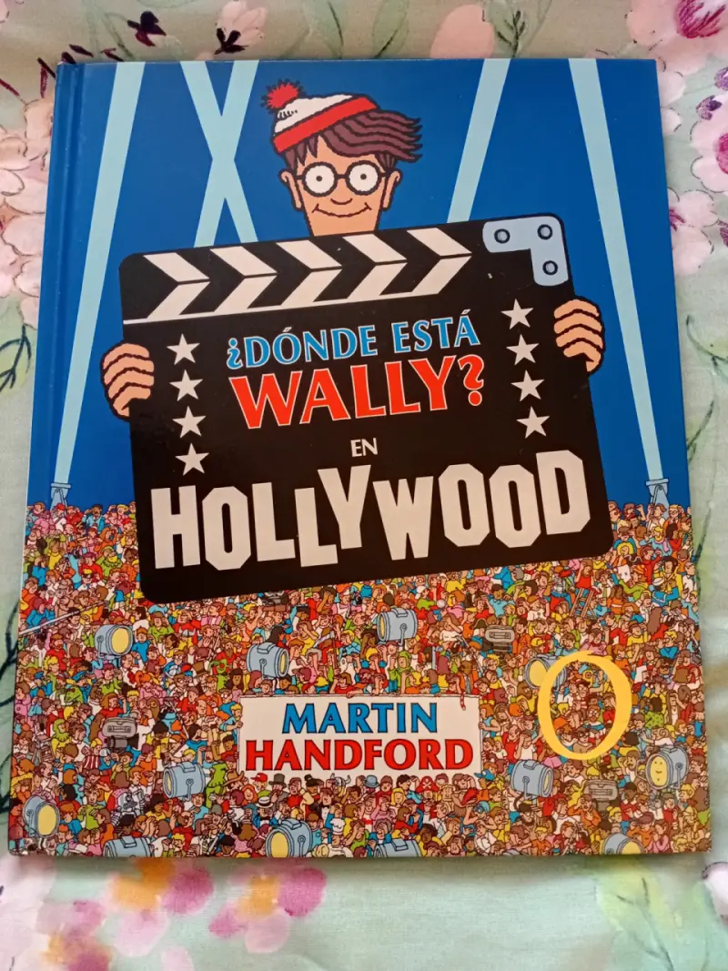 Libro ¿Dónde Está Wally? en Hollywood de Martin Handford