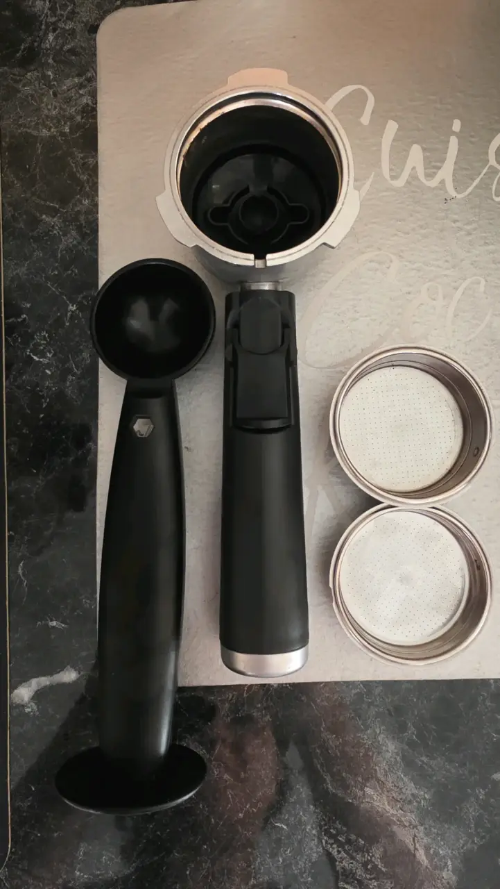 Cafetera Oster PrimaLatte - 3
