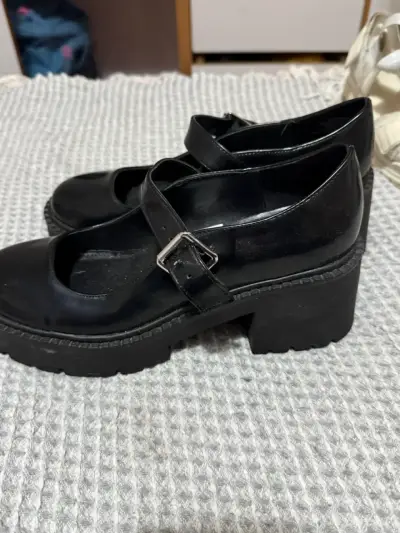 Zapatos Mary Jane negros con plataforma - miniatura 3