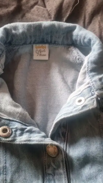Vestido de mezclilla para niña 9 meses - miniatura 2