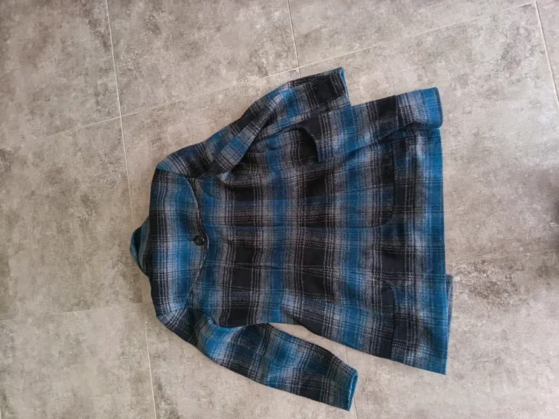 Abrigo de lana a cuadros azul y gris para mujer - 2