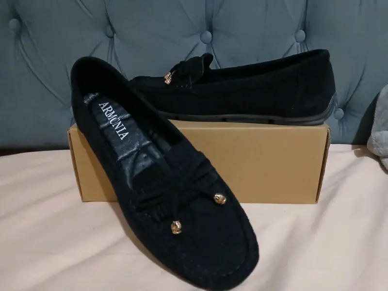 Mocasines negros Armonia con detalles dorados - 1
