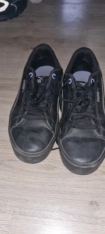 Zapatillas negras Puma para dama - miniatura 1