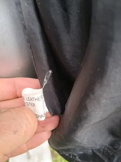 Chaqueta de cuero negra para hombre - miniatura 4