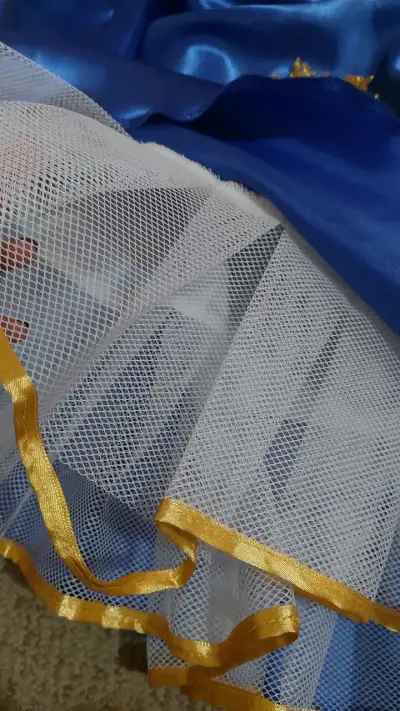 Traje azul con detalles dorados para bailes - miniatura 3
