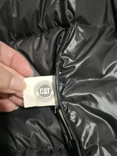 Chaqueta acolchada pluma negra CAT hombre - miniatura 2