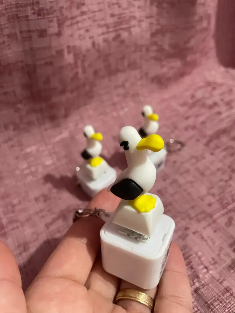 Llavero Gaviota con Luz y Sonido - 2
