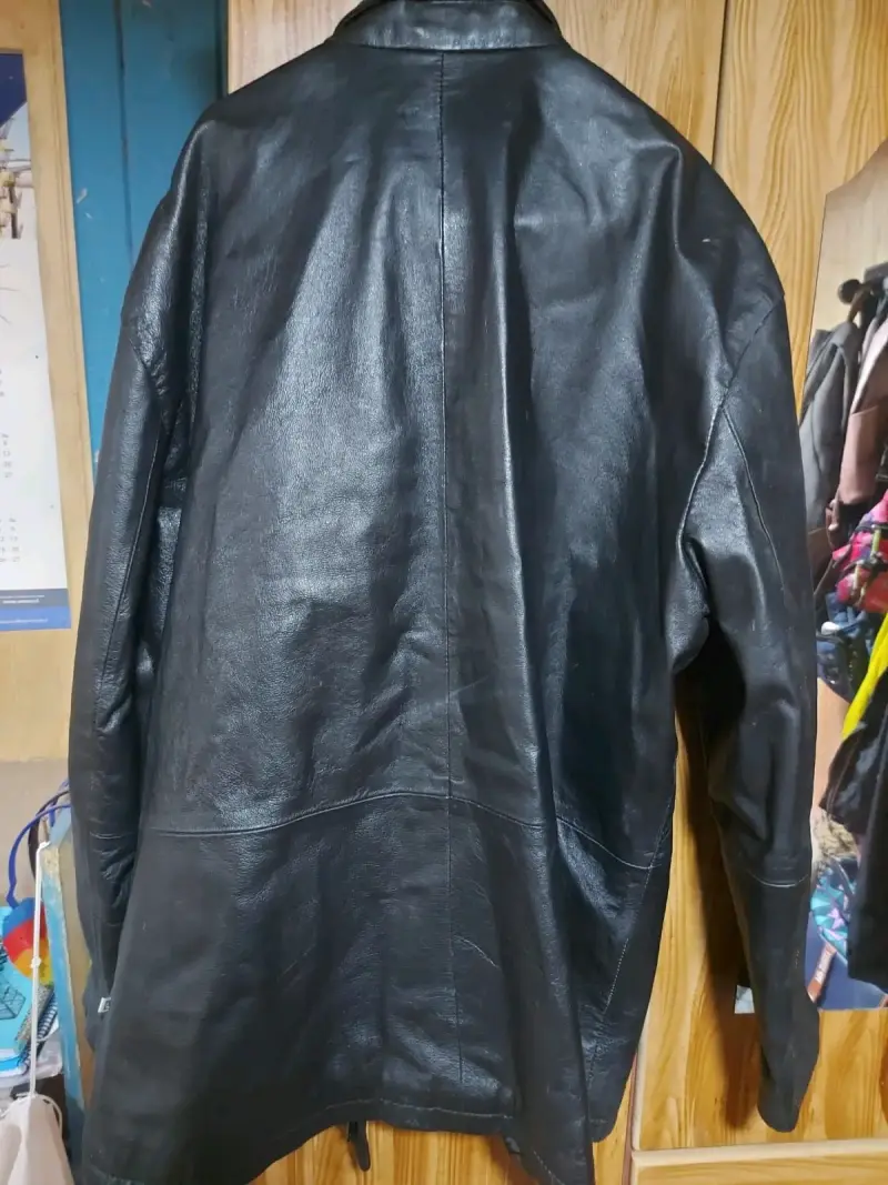Chaqueta de cuero negra para hombre - 4