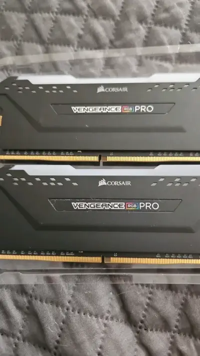 Kit RAM 16GB  2x8gb  Corsair 3600Mhz Ignorar Caja - miniatura 1