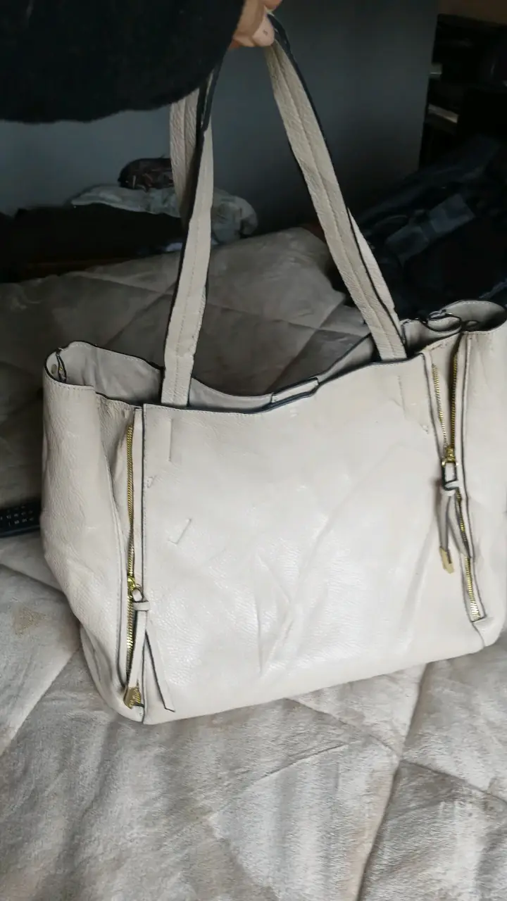 Bolso de cuero beige con tachas Steve Madden - 3