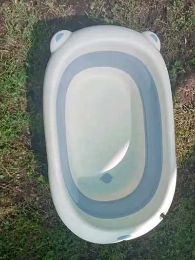 Tina de baño plegable para bebé - miniatura 2