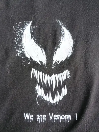 Polera Marvel Symbiote Venom Negra Talla L - miniatura 3