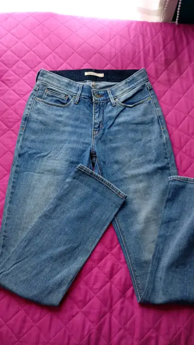 Jeans Levi's 525 Straight Waist Mujer - miniatura 1
