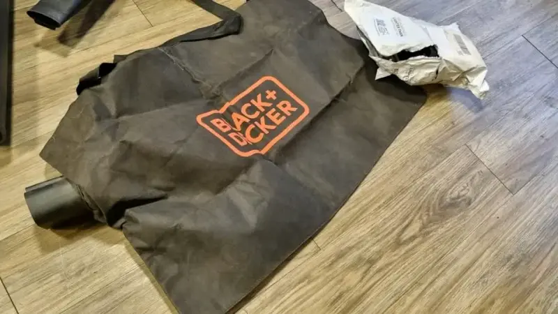 Soplador de hojas Black+Decker con bolsa recolectora - 3
