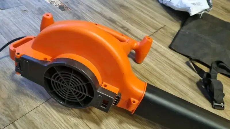 Soplador de hojas Black+Decker con bolsa recolectora - 5