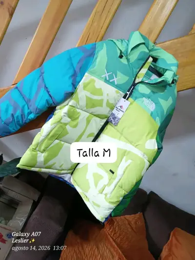 Casacas nuevas, zapatos de seguridad y celular ✨ - miniatura 1