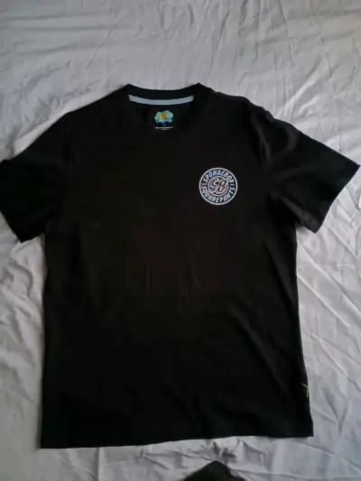 Polera negra Bob Esponja. Talla M. Holly Concept. - miniatura 2