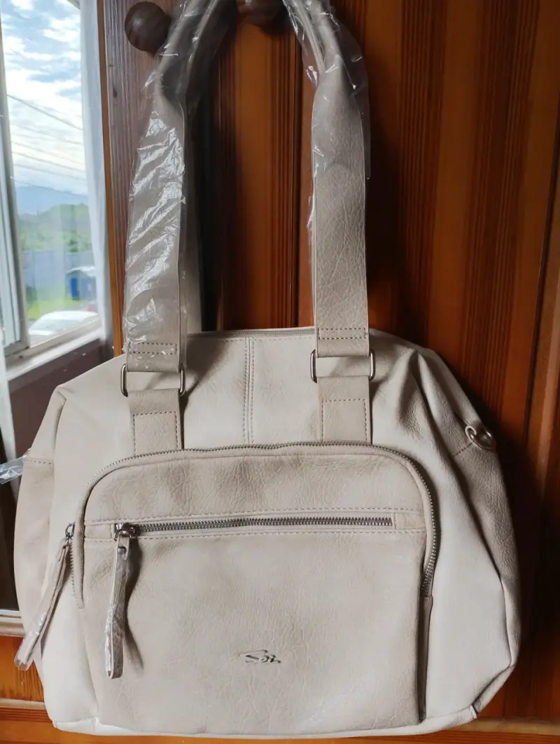 Bolso de mano beige con bolsillos - 1